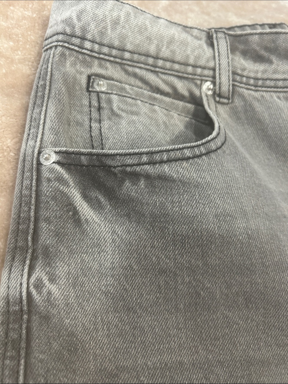 Aaron & Amber shorts Womens sz large Light Black Wash Denim Bermuda grunge flaw - Picture 13 of 14